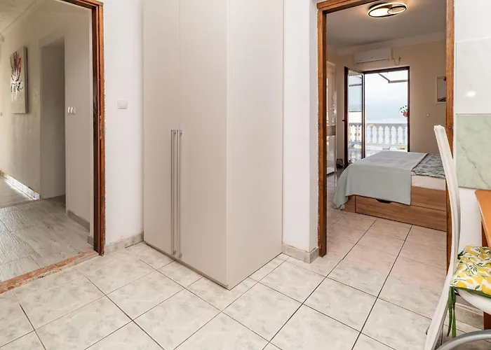 Visnja - Id 2106 By Interhome Lägenhet