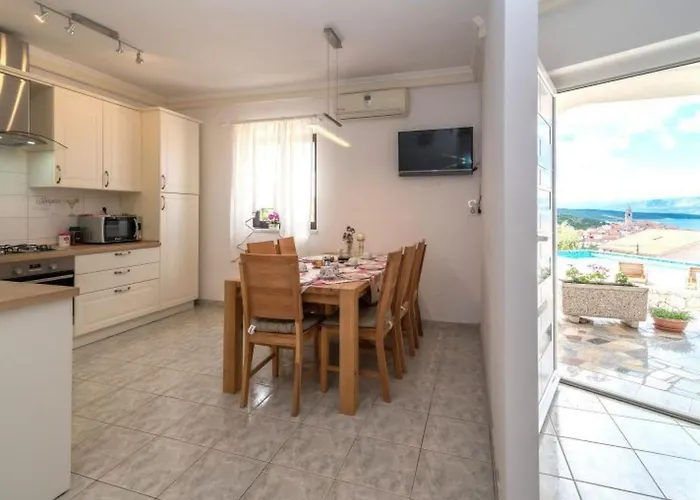 Visnja - Id 2106 By Interhome Apartman