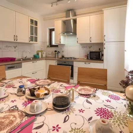 Visnja - Id 2106 By Interhome * Vrbnik (Primorje-Gorski Kotar)