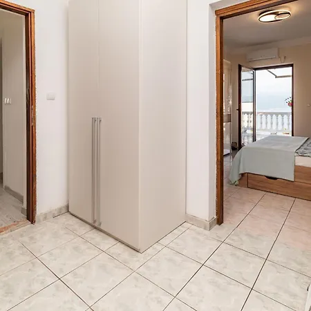 Visnja - Id 2106 By Interhome Apartment